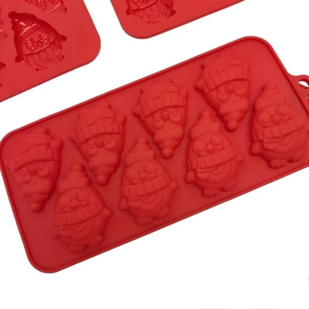 NWT Celebrate It Penguin Christmas Silicone Chocolate Candy Ice Cub Molds Trays